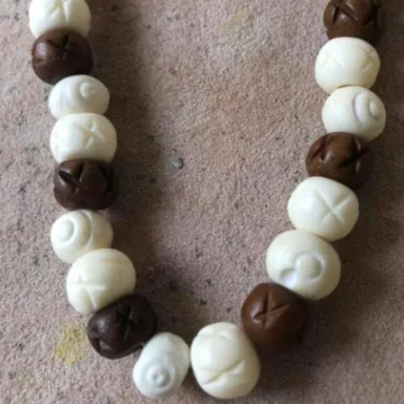 Mix Bone 12x35MM Carved Bead 21PC Strand Halcraft Bead Gallery - Picture 4 of 8